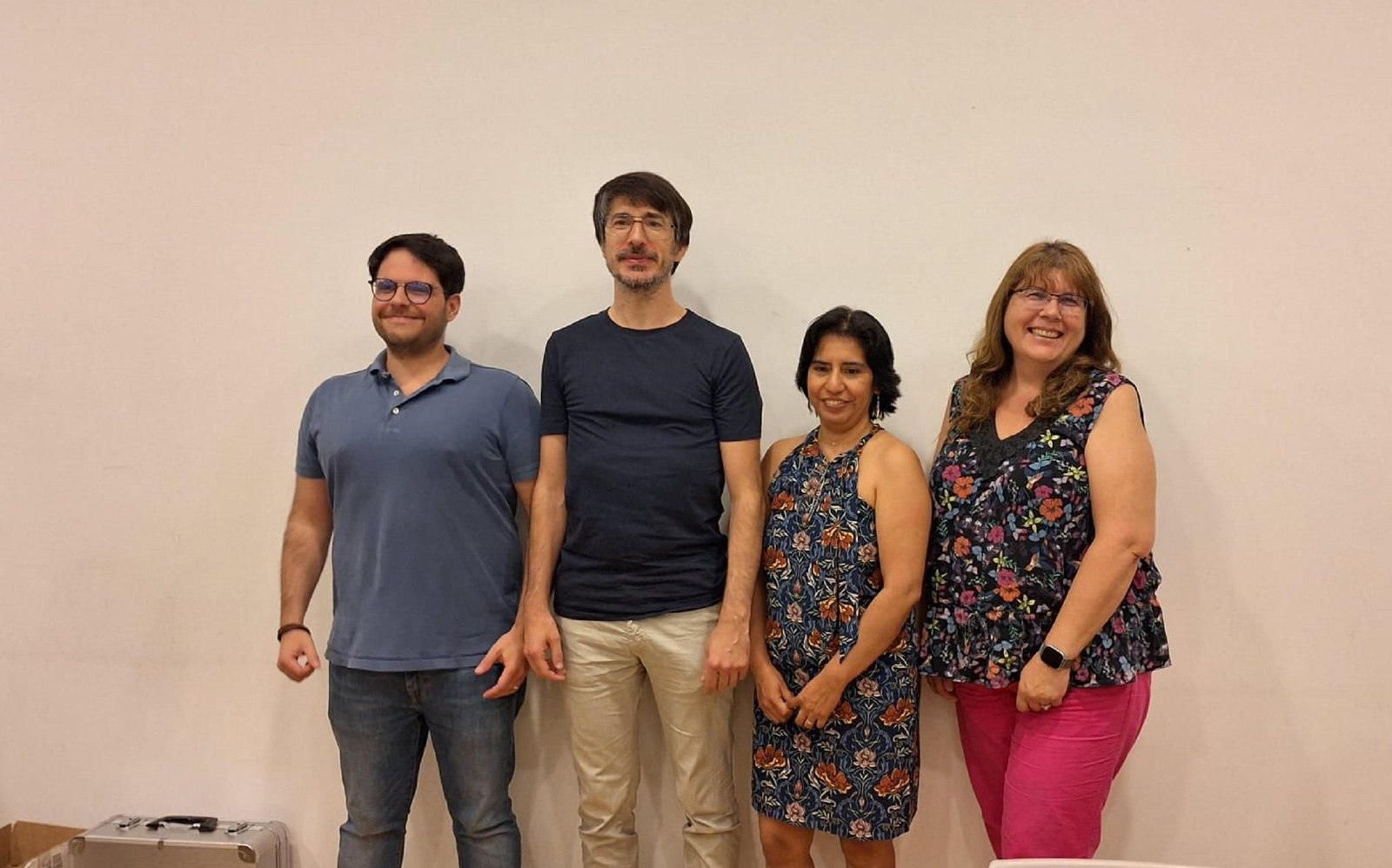 En la imagen ( de izquierda a derecha) Carlos Sierra  vicepresidente,  Daniel Gil presidente, Enriqueta Nazario secretaria y Mónica Czop comités de mayores y mujeres