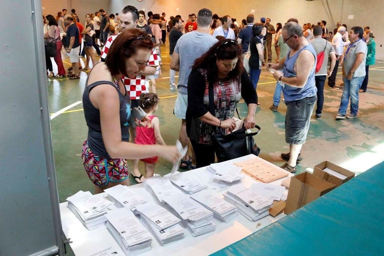 Los votantes de la provincia de Pontevedra podrán elegir entre 16 candidaturas en las elecciones autonómicas, cinco más que en las de 2012.