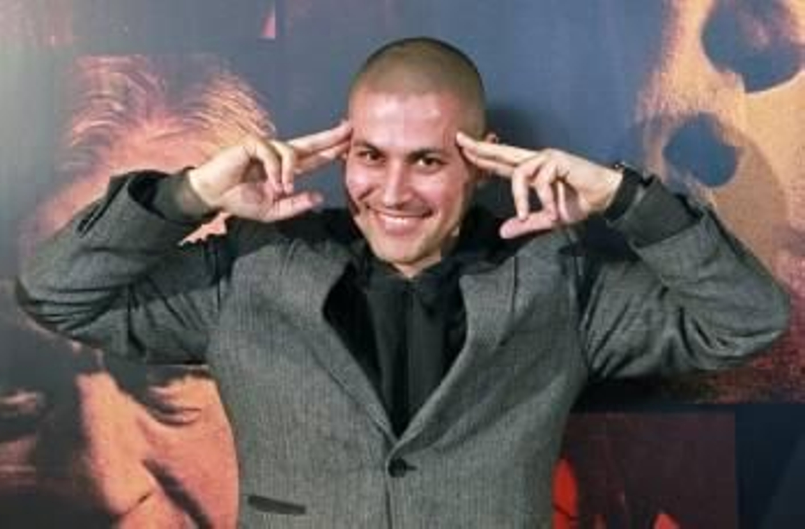 El director ourensano Rodrigo Cortés, ayer en Barcelona.  (Foto: TONI GARRIGA)