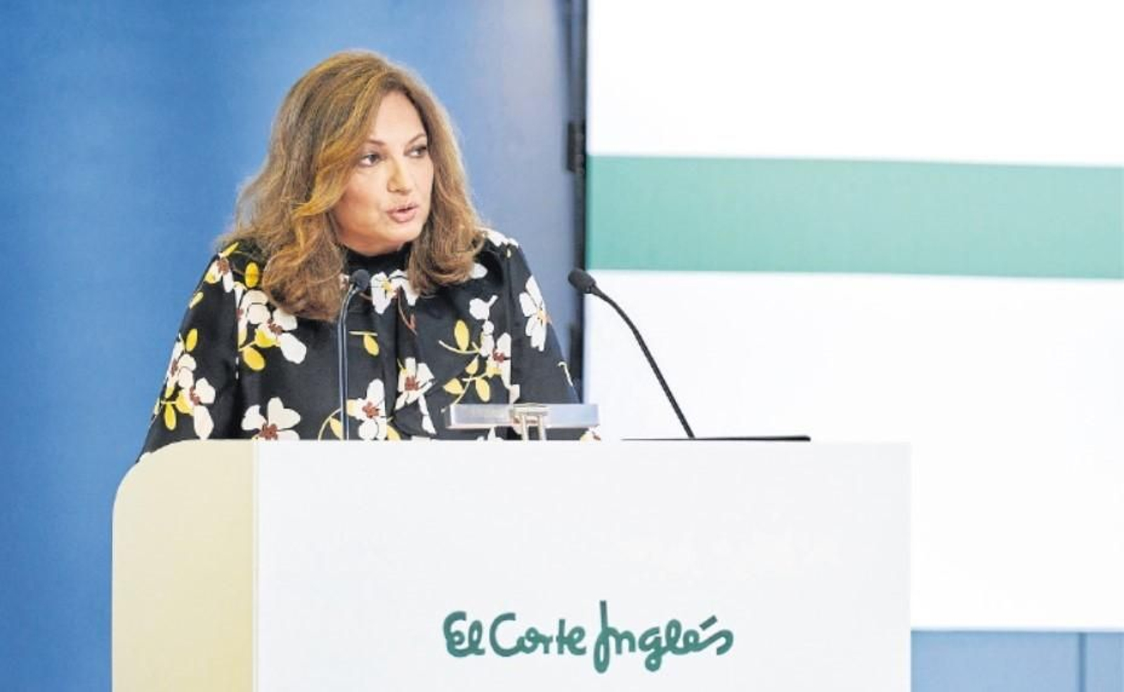 La presidenta de El Corte Inglés, Marta Álvarez, da un discurso en la junta general de accionistas.