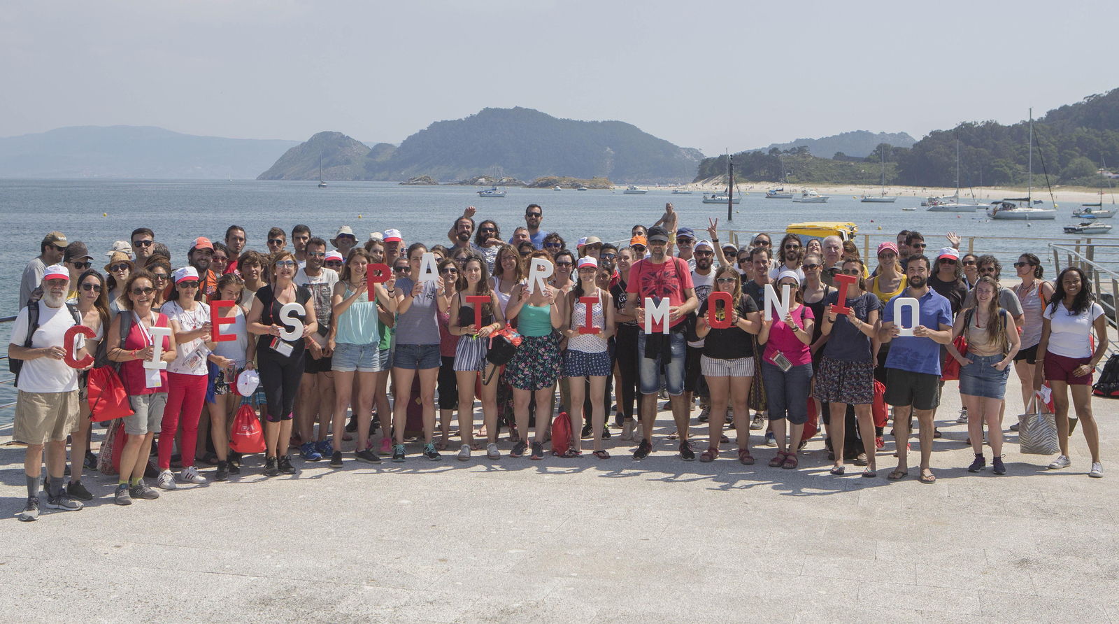 Los 200 investigadores y científicos que el pasado fin de semana visitaron las Cíes junto con el Comité Técnico de la candidatura.