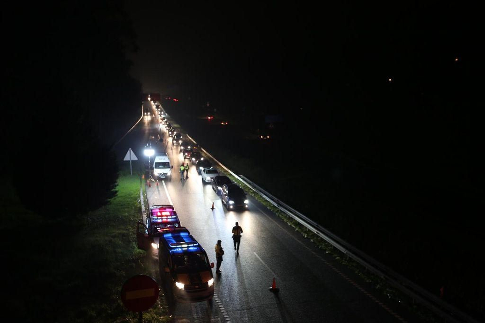 Control de la Guardia Civil en la A52 en O Porriño // Alberte