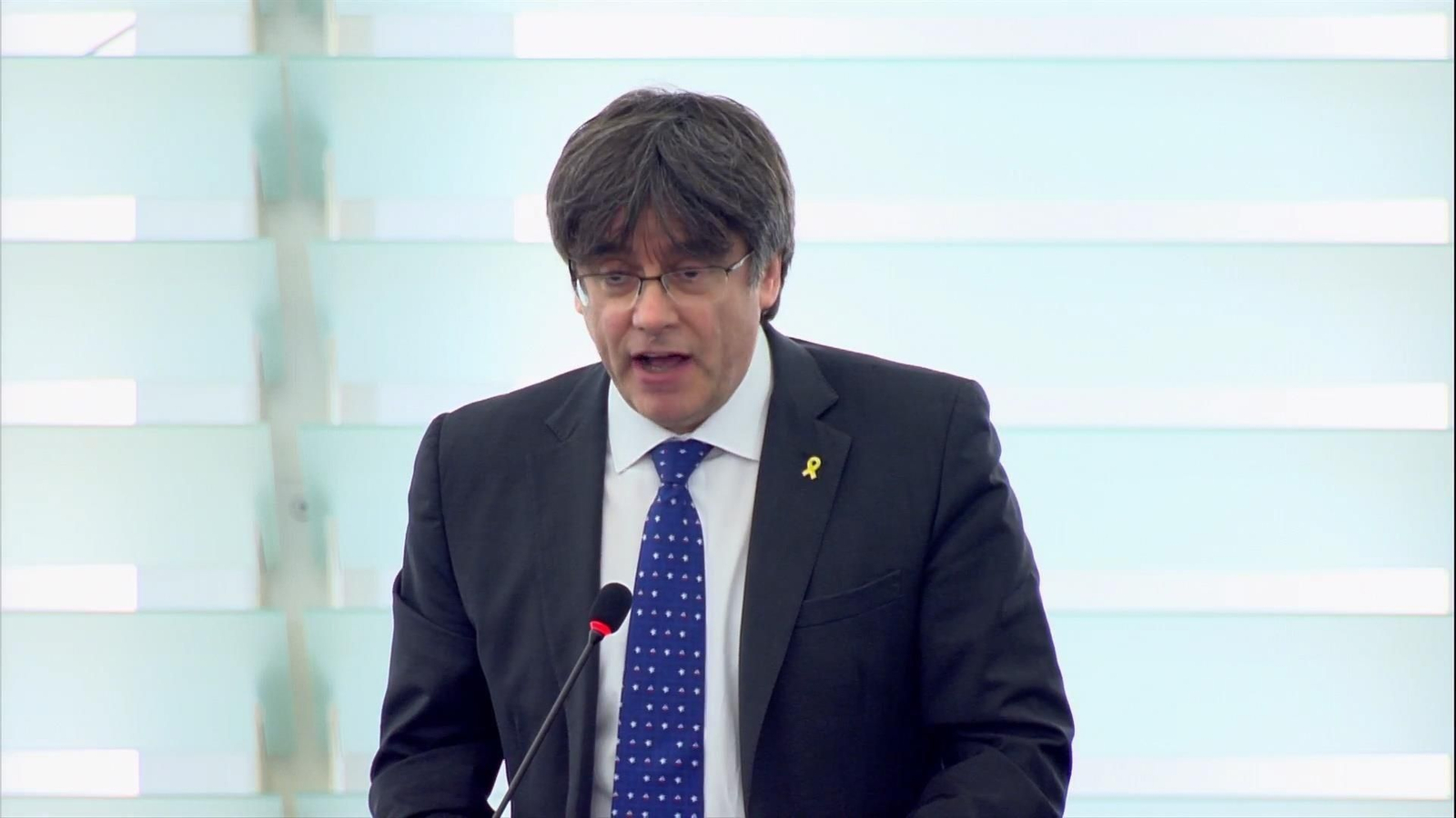 Puigdemont durante su primera intervención ante el pleno del Parlamento Europeo
