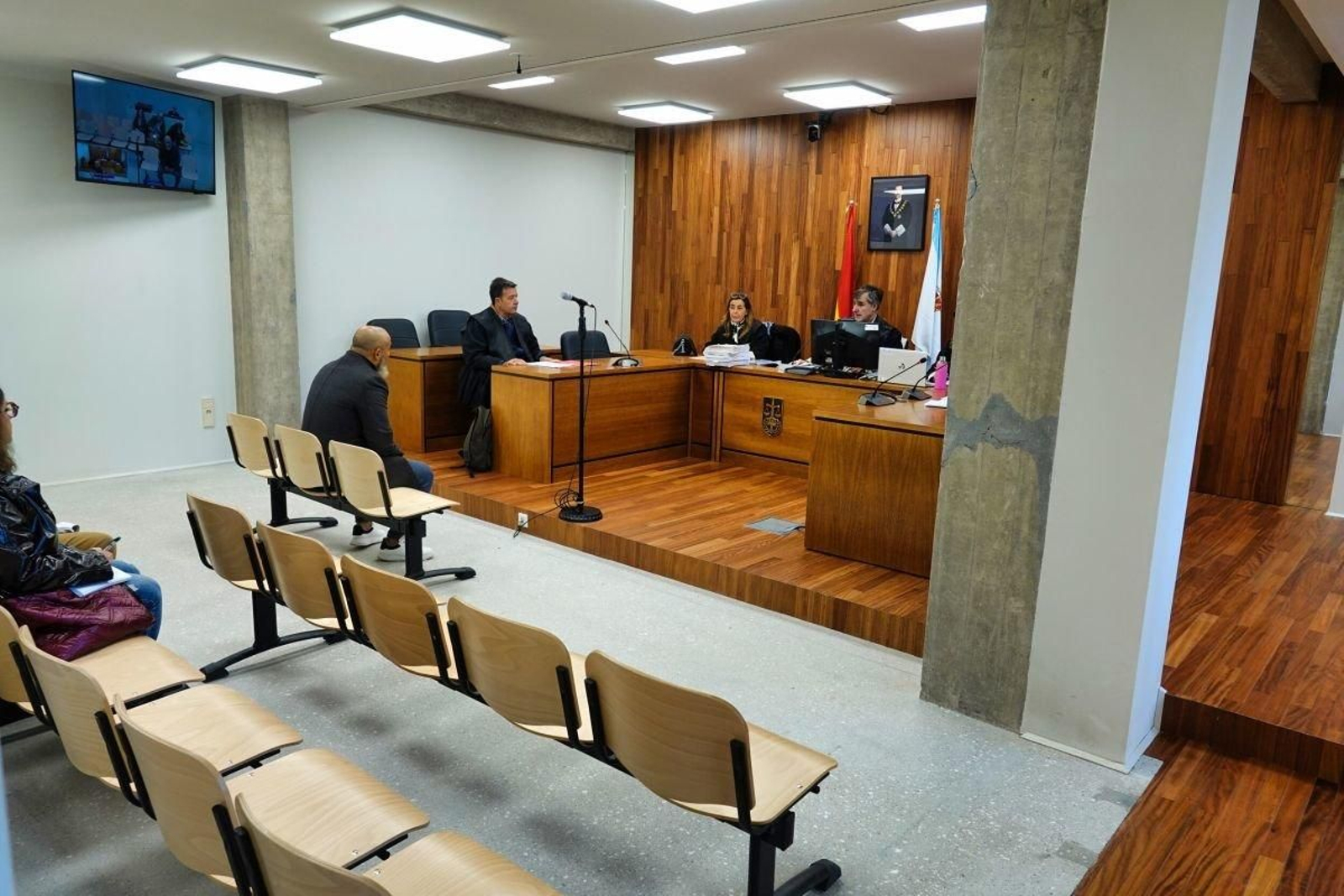 Una vista por conformidad por venta de drogas estrenó la  sala reformada.