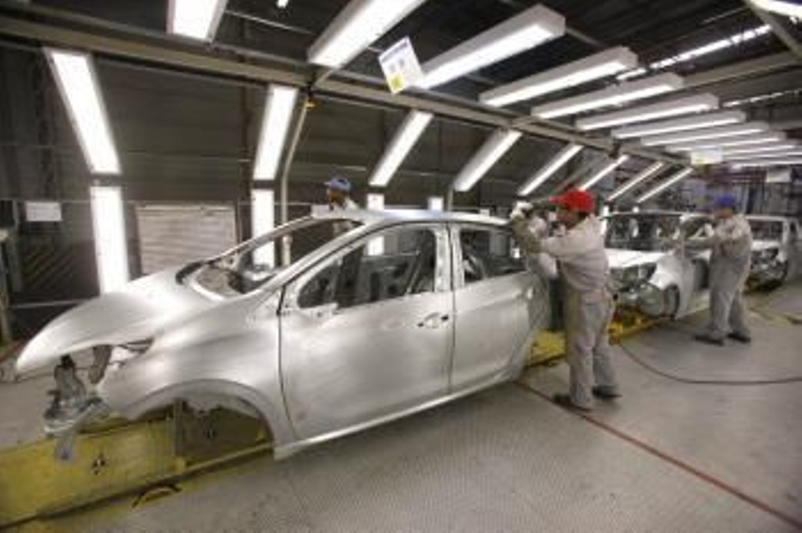 PSA deberá presentar un nuevo plan de reestructuración.