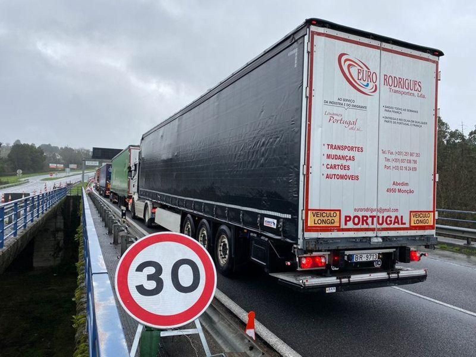 Se restablecen controles fronterizos entre España y Portugal // Alberte