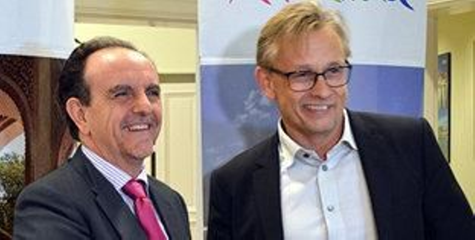 El consejero de Turismo y Niklas Palm, directivo del operador turístico Solresol.