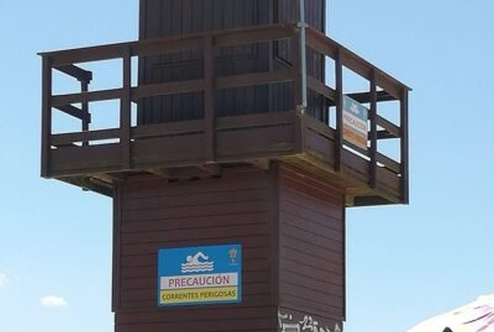 A día de hoy, la señal que advierte del peligro de las mareas solo se encuentra en la caseta de los socorristas.