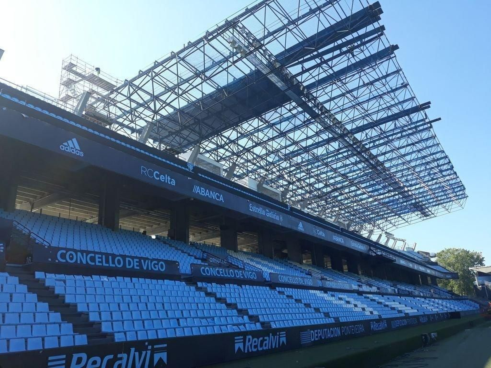 La cubierta de la grada de Río