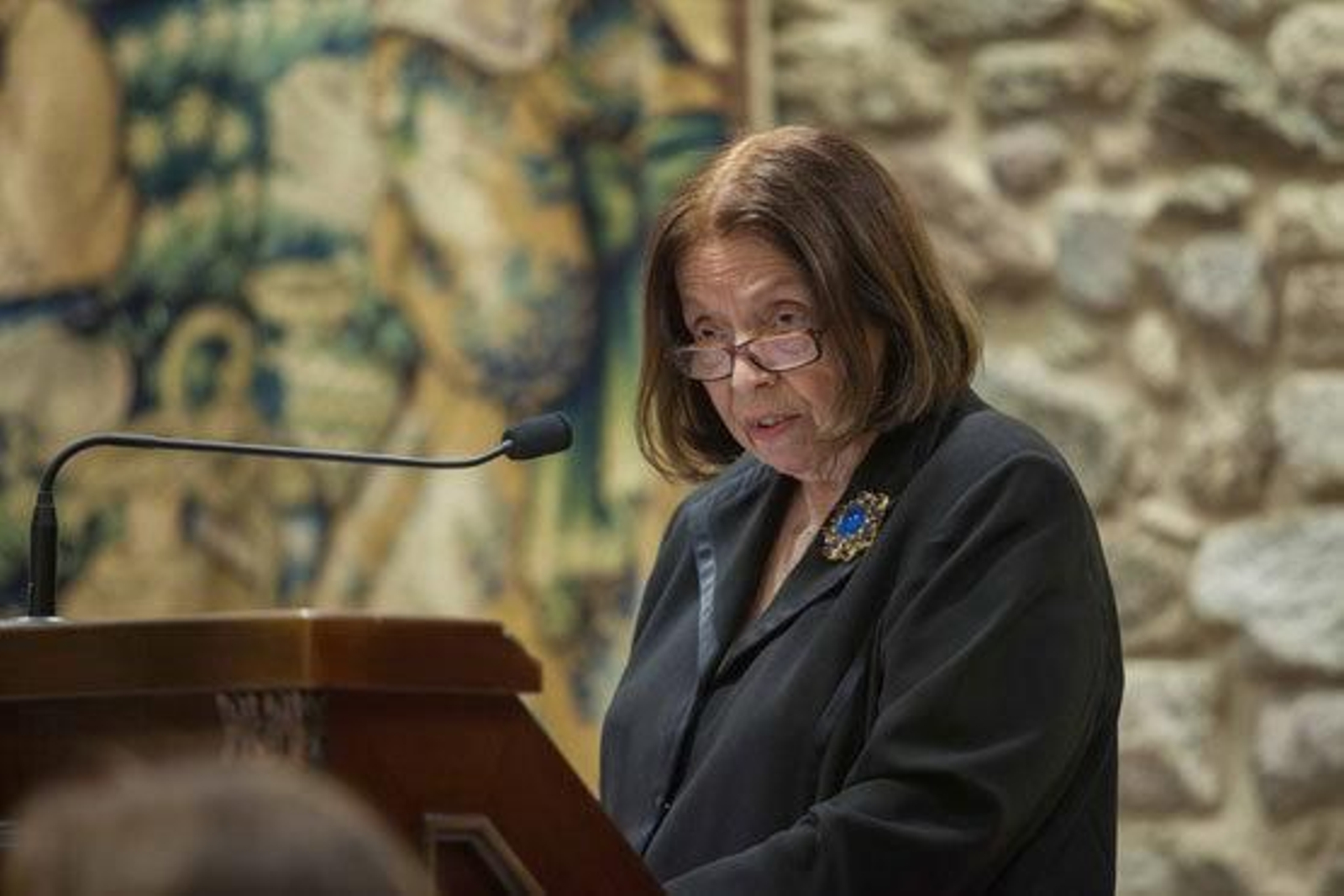 La escritora brasileira Nélida Piñón durante su discurso de ingreso en la Real Academia Galega.