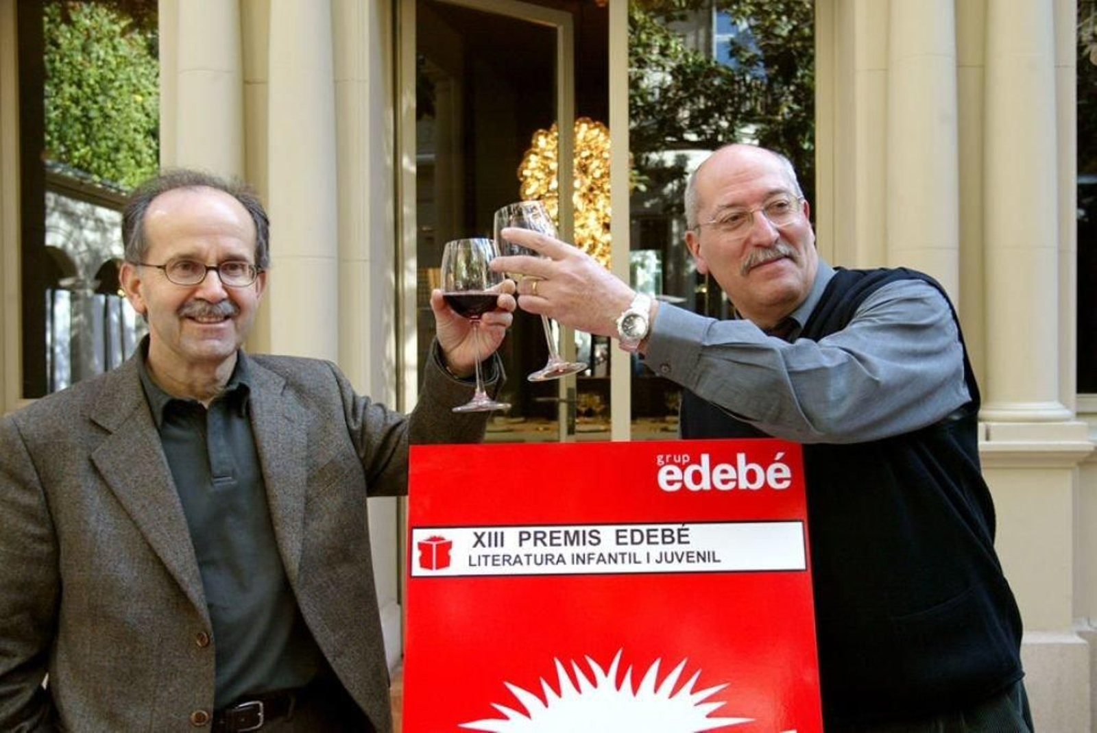 O escritor Agustín Fernández Paz recolleu numerosos premios, como el Edebé de Literatura Infantil y Juvenil en 2005.