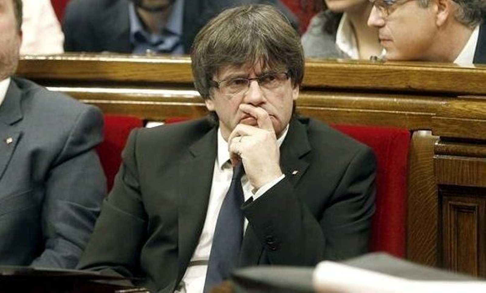 puigdemont-parlament-efe