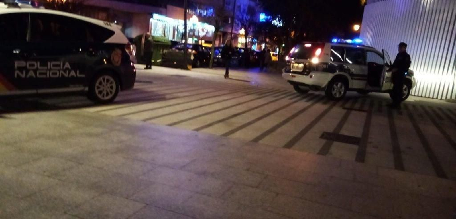 La Policía Nacional, en el lugar de los hechos, en Torrecedeira.