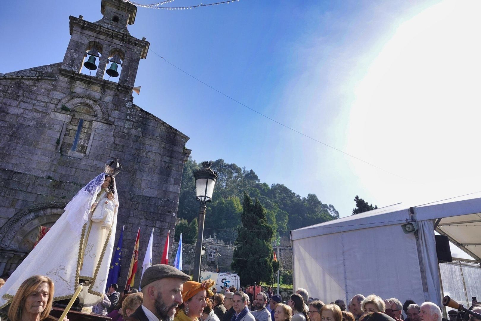 Sol en la romería de As Candelas en Castrelos.