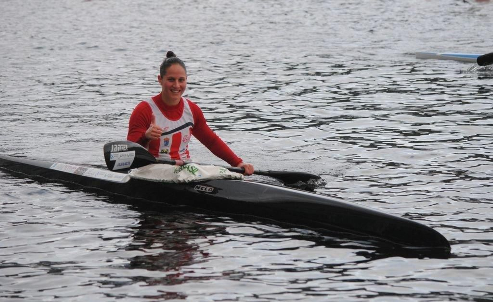 La piragüista porriñesa del Kayak Tudense Carla Pérez.