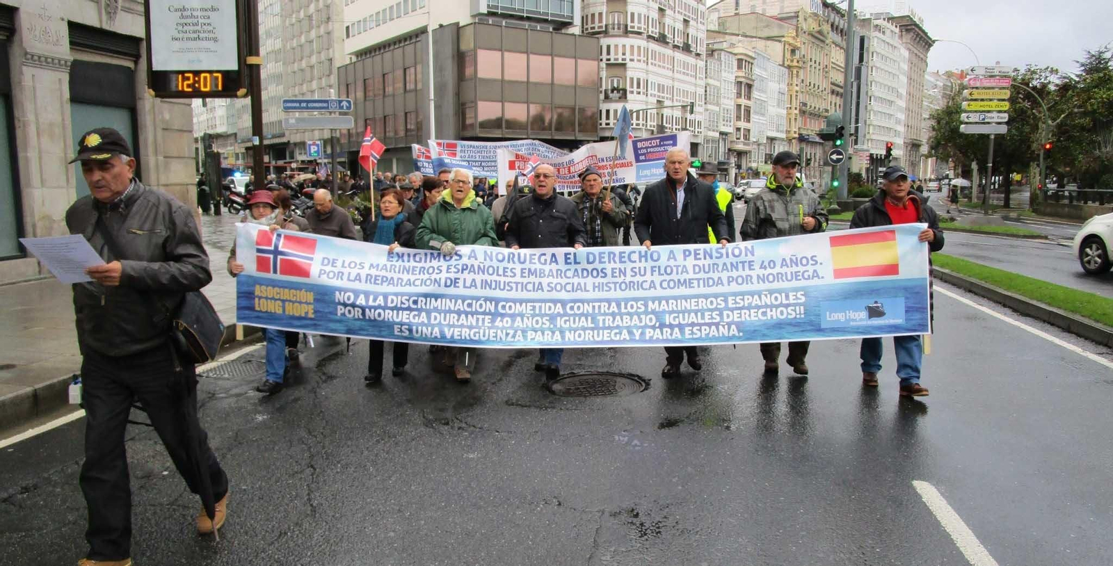 12628421_1042503475792270_5970768260148210145_o