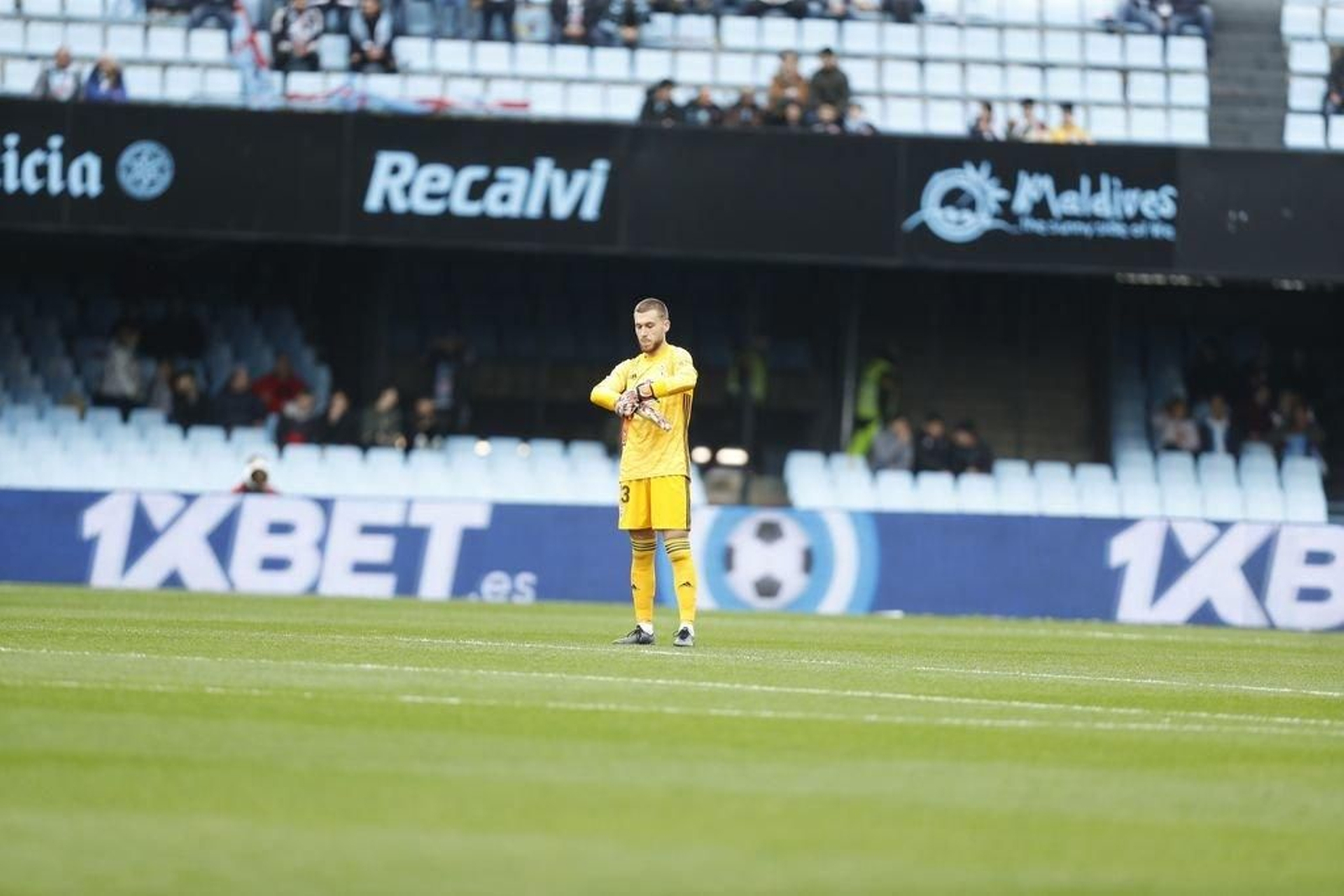 Rubén Blanco se ha quedado como único portero de la primera plantilla a disposición del entrenador.