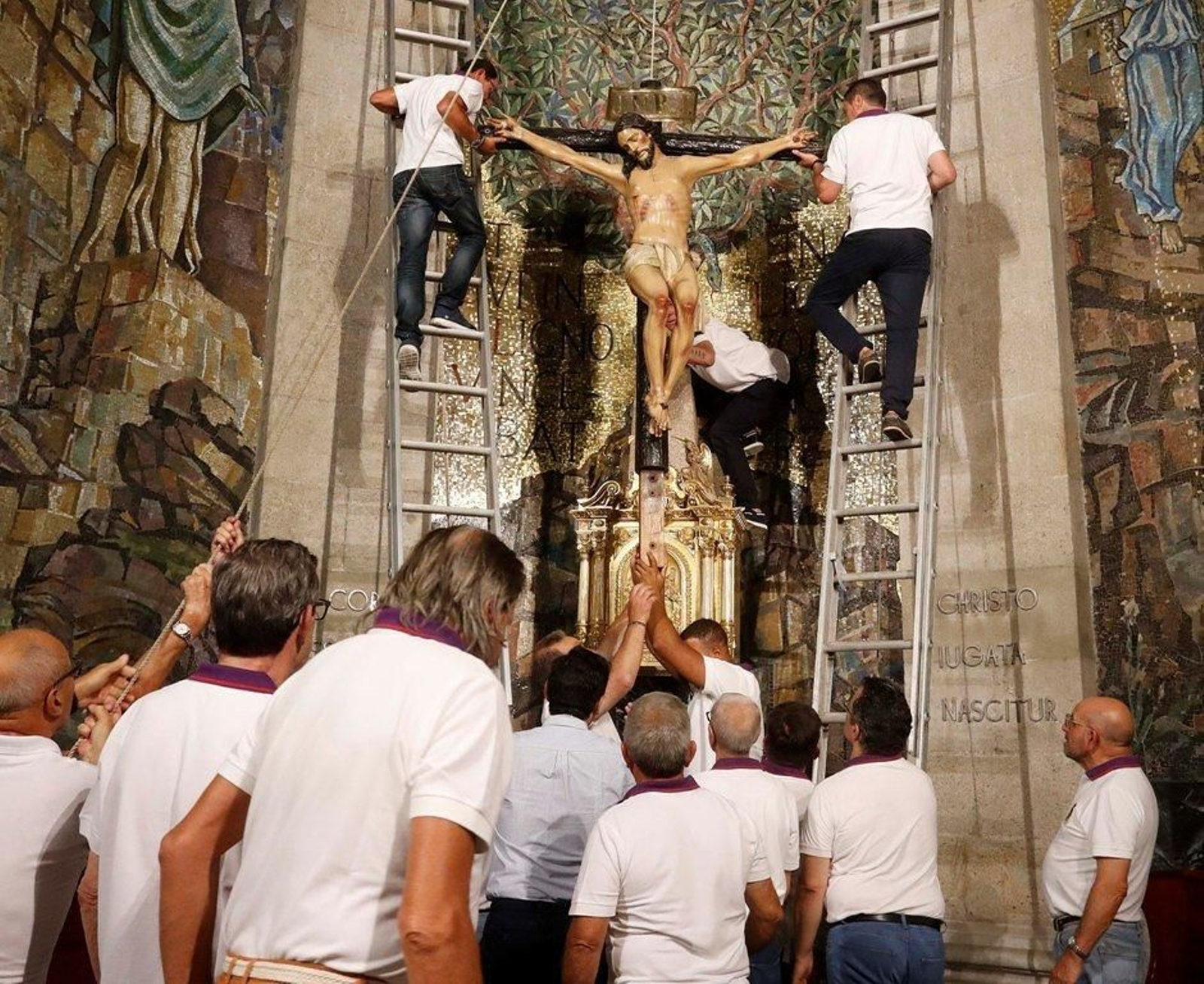 Descendimiento del Cristo de la Victoria _ JV Landín 148