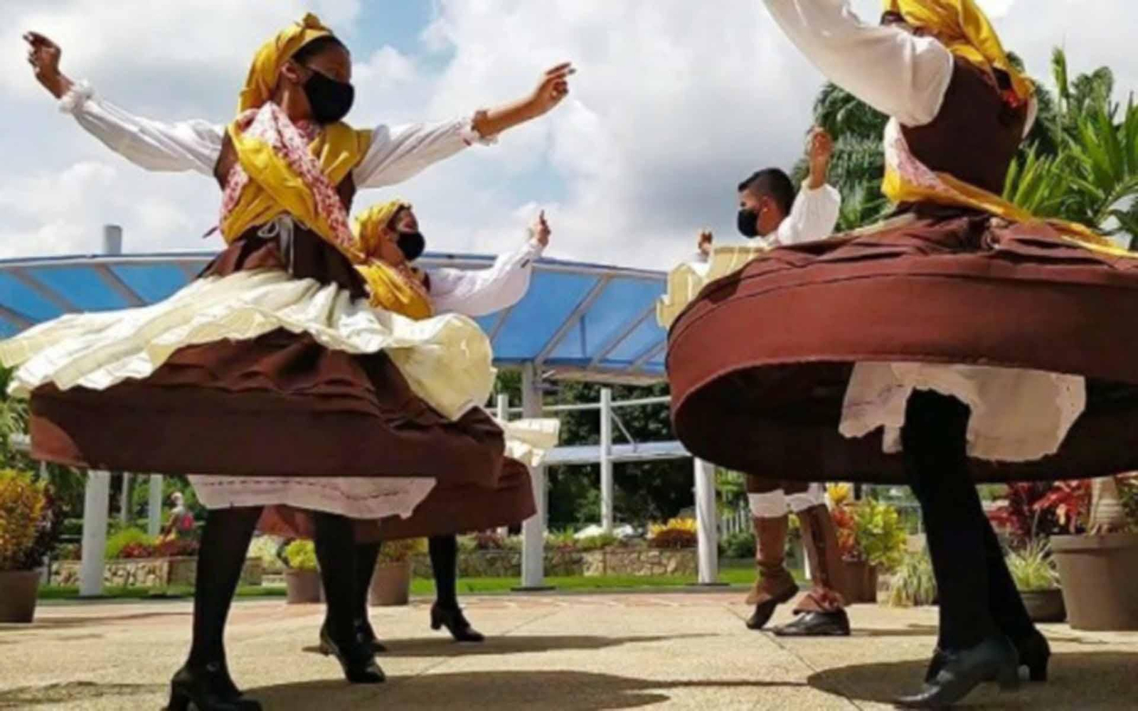 En la imagen, la Agrupación Cultural Aires da Terra de la Hermandad Gallega de Valencia (Venezuela)