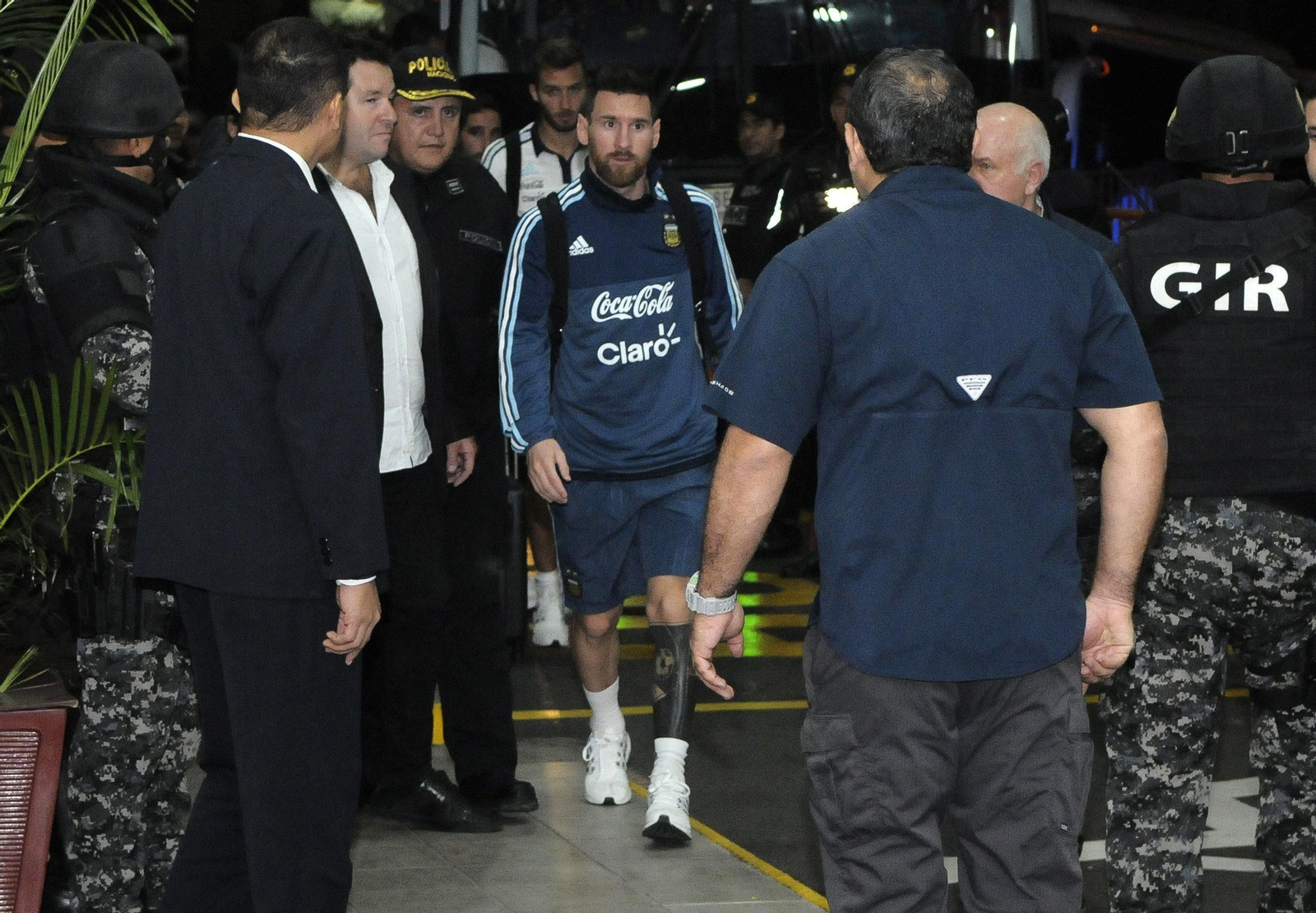 Leo Messi, a su llegada a Ecuardo, donde Argentina se juega el Mundial.