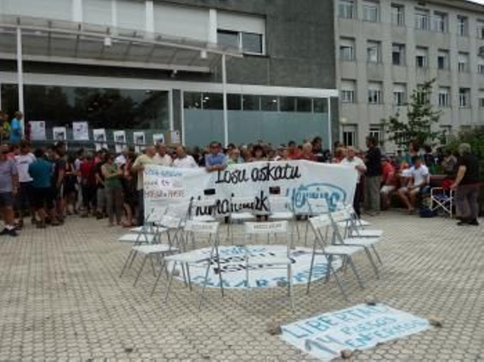 Concentración Herrira Hospital Donostia.