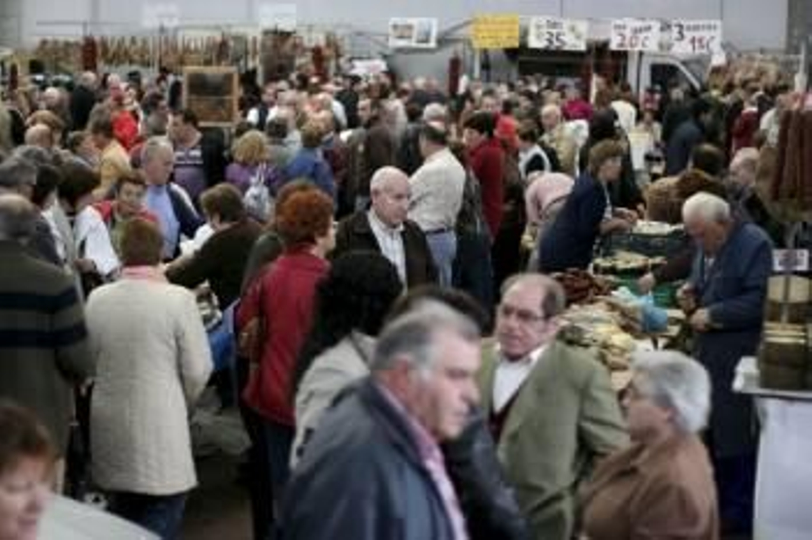 Vista de la feria de Monterroso.