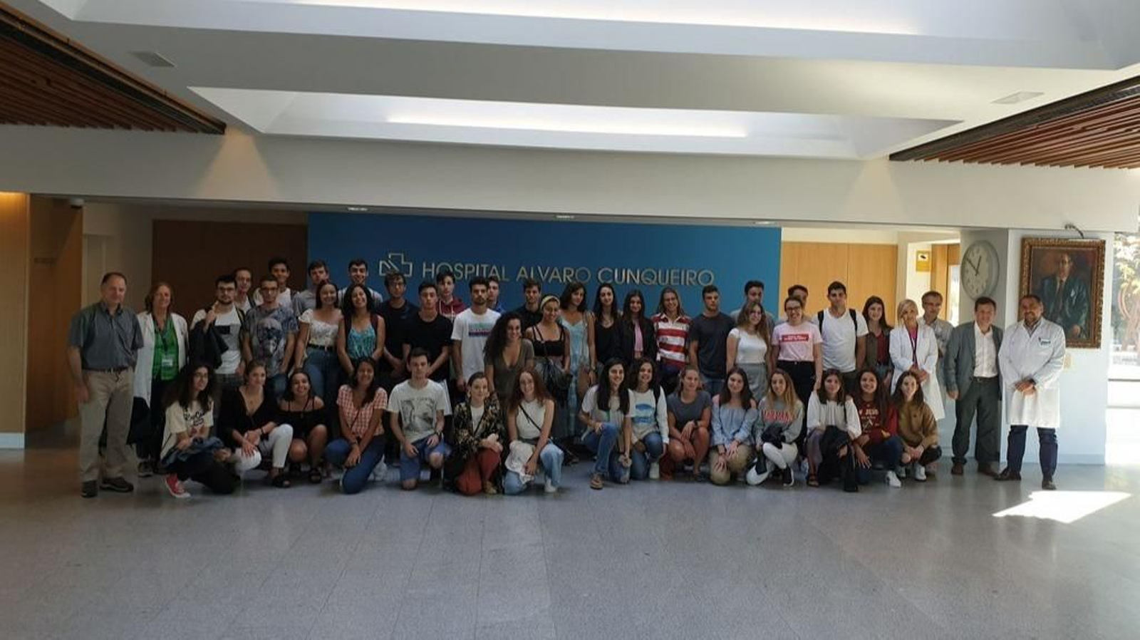 La segunda promoción de alumnos de Ingeniería Biomédica, en un acto del Cunqueiro.
