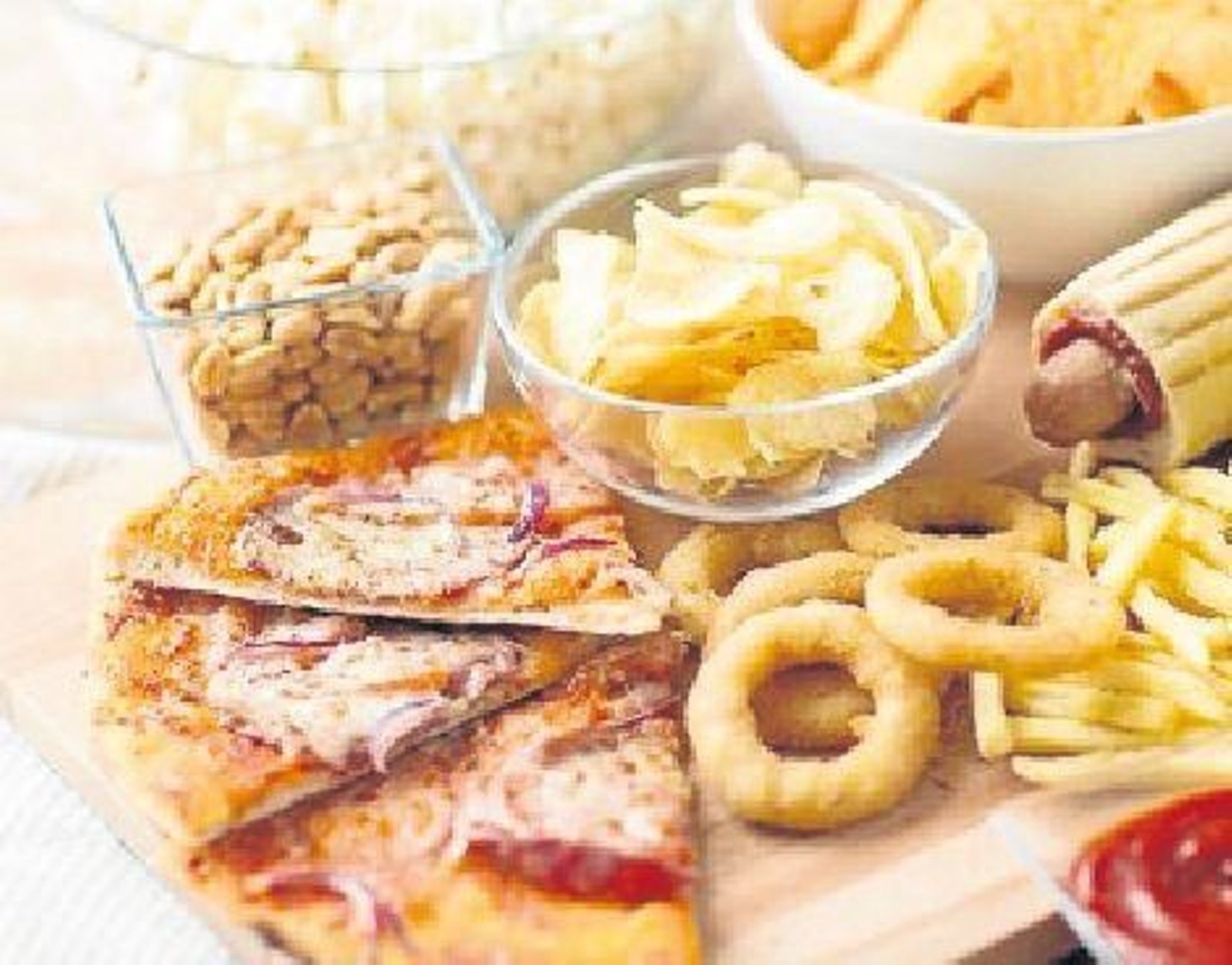 El elevado costo de los alimentos saludables fomenta el consumo de productos no recomendados