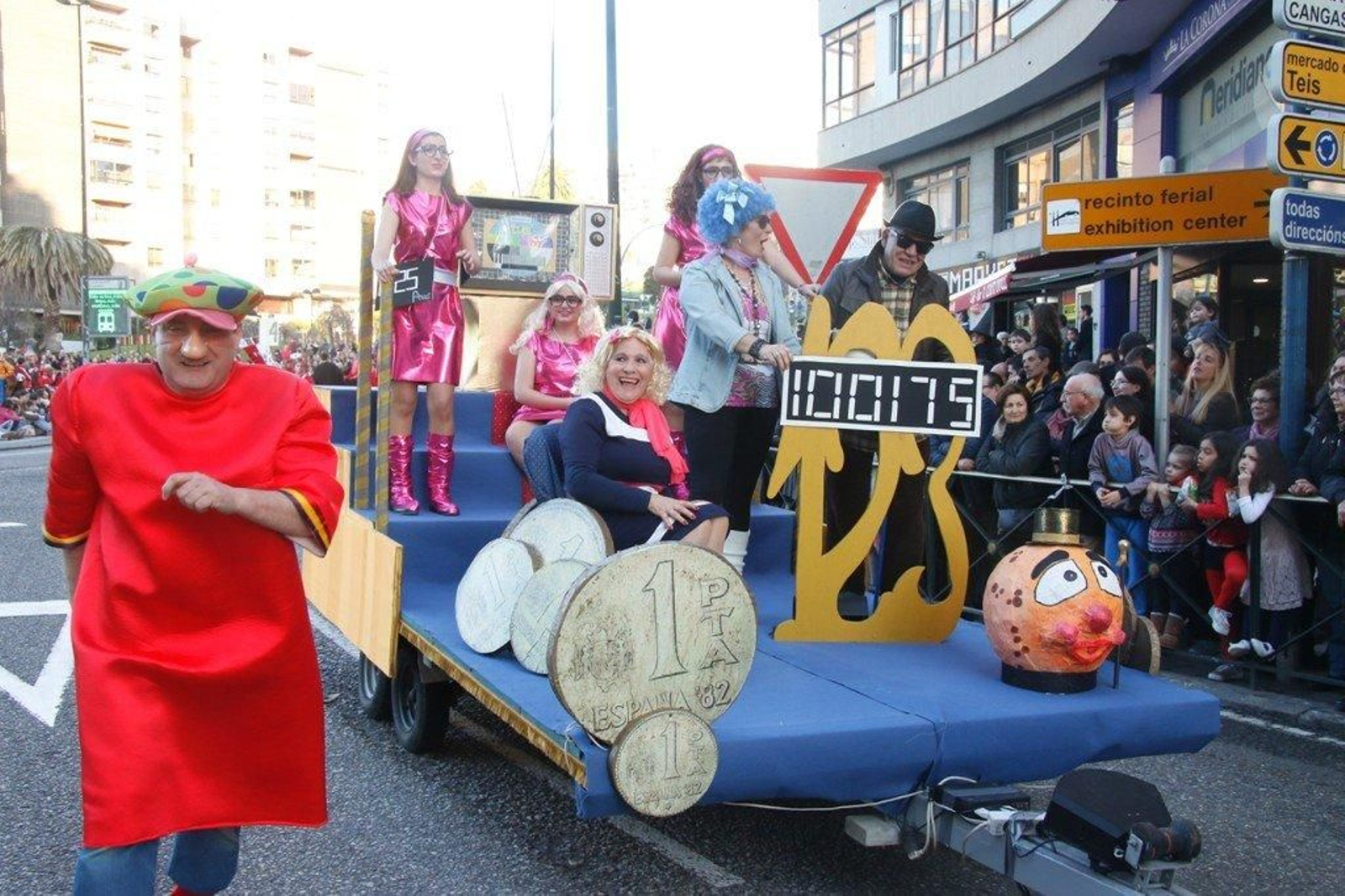 Desfile de carrozas del Carnaval Foto JV Landín 457