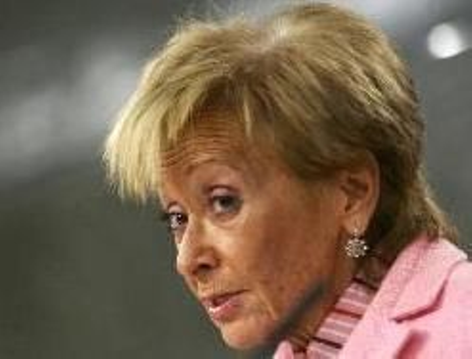 La vicepresidenta de la Vega en su rueda de prensa habitual.