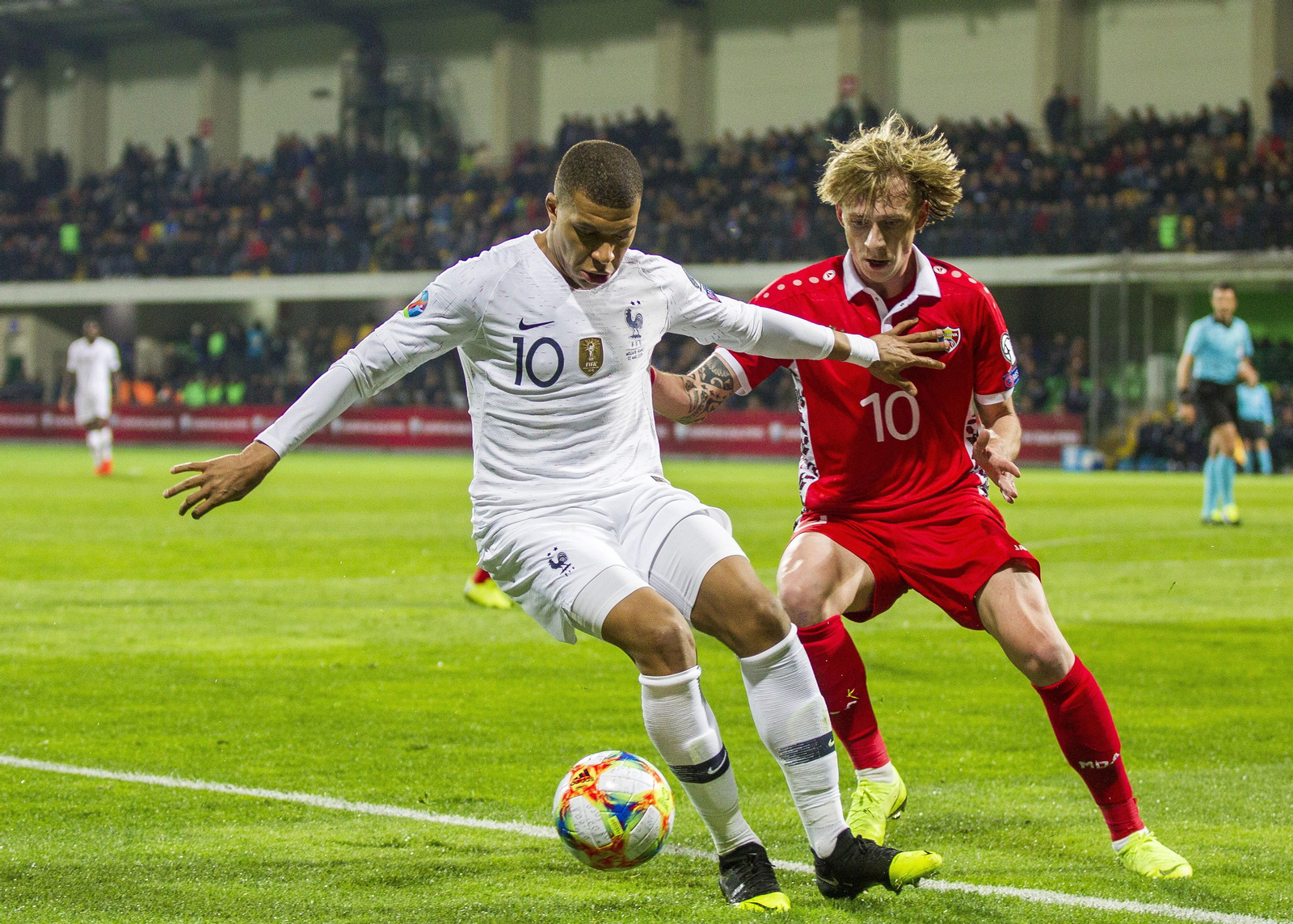 El francés Mbappé, el viernes pasado jugando con su selección.