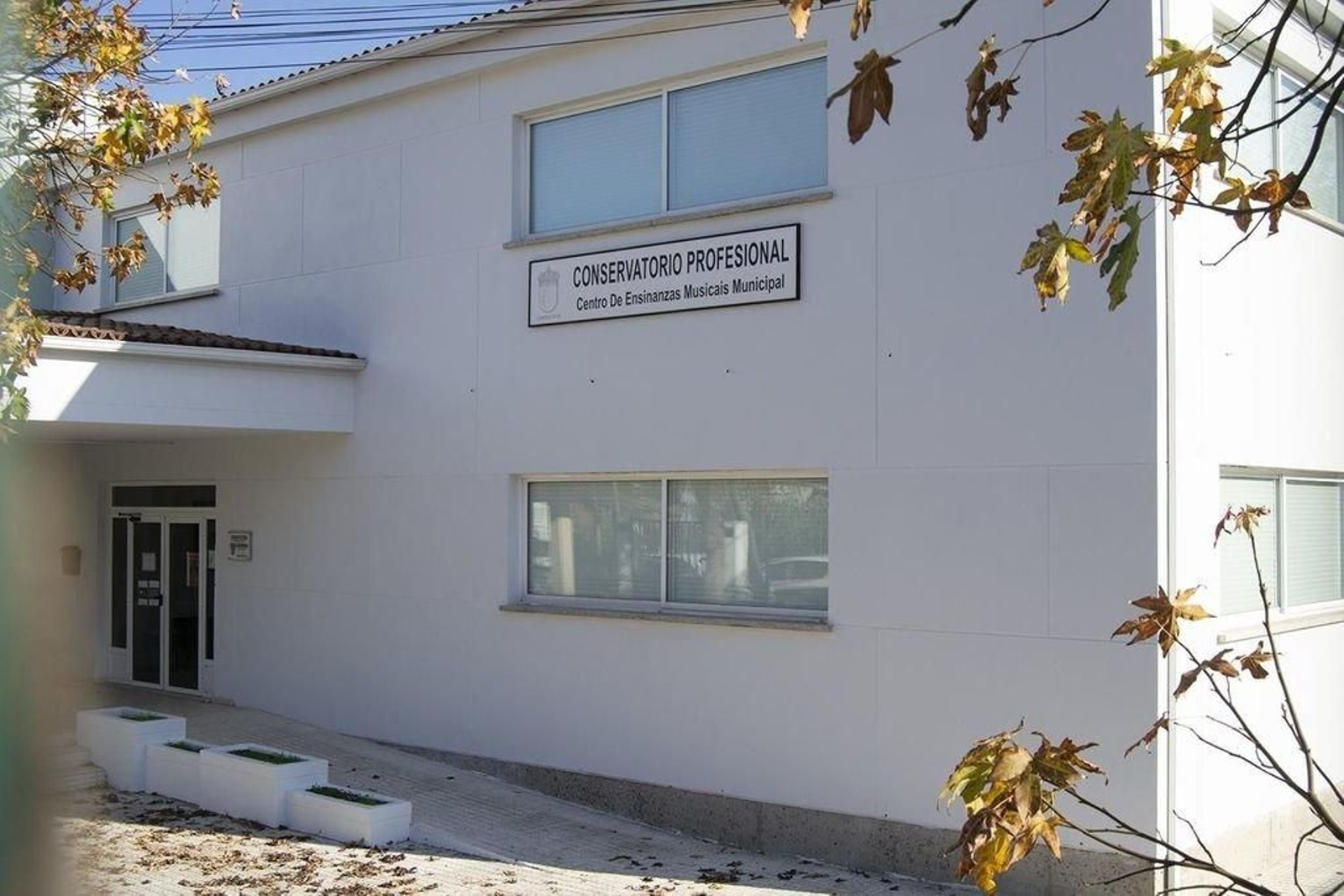 La fachada del edificio también se vio beneficiada con las obras de mejora llevadas a cabo.