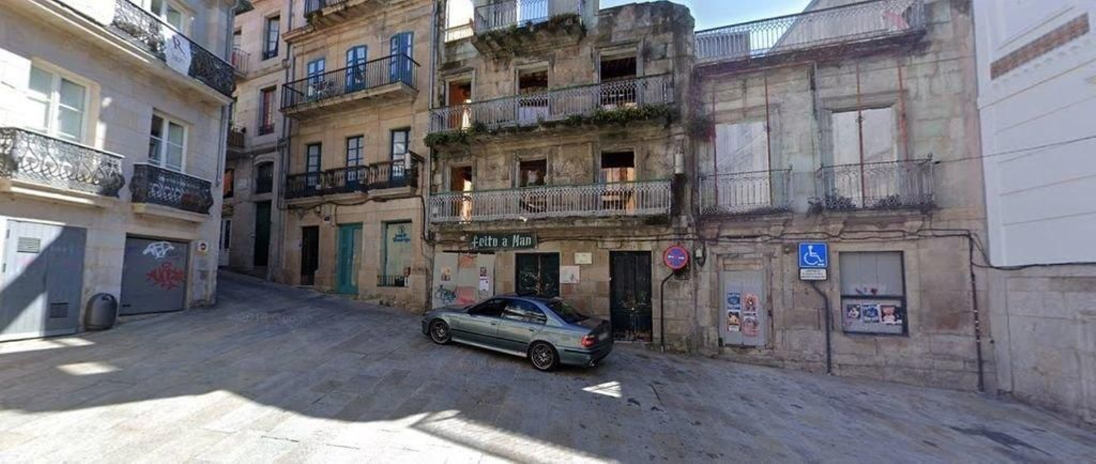 La casa de la Rúa Real 27, para Down Vigo.