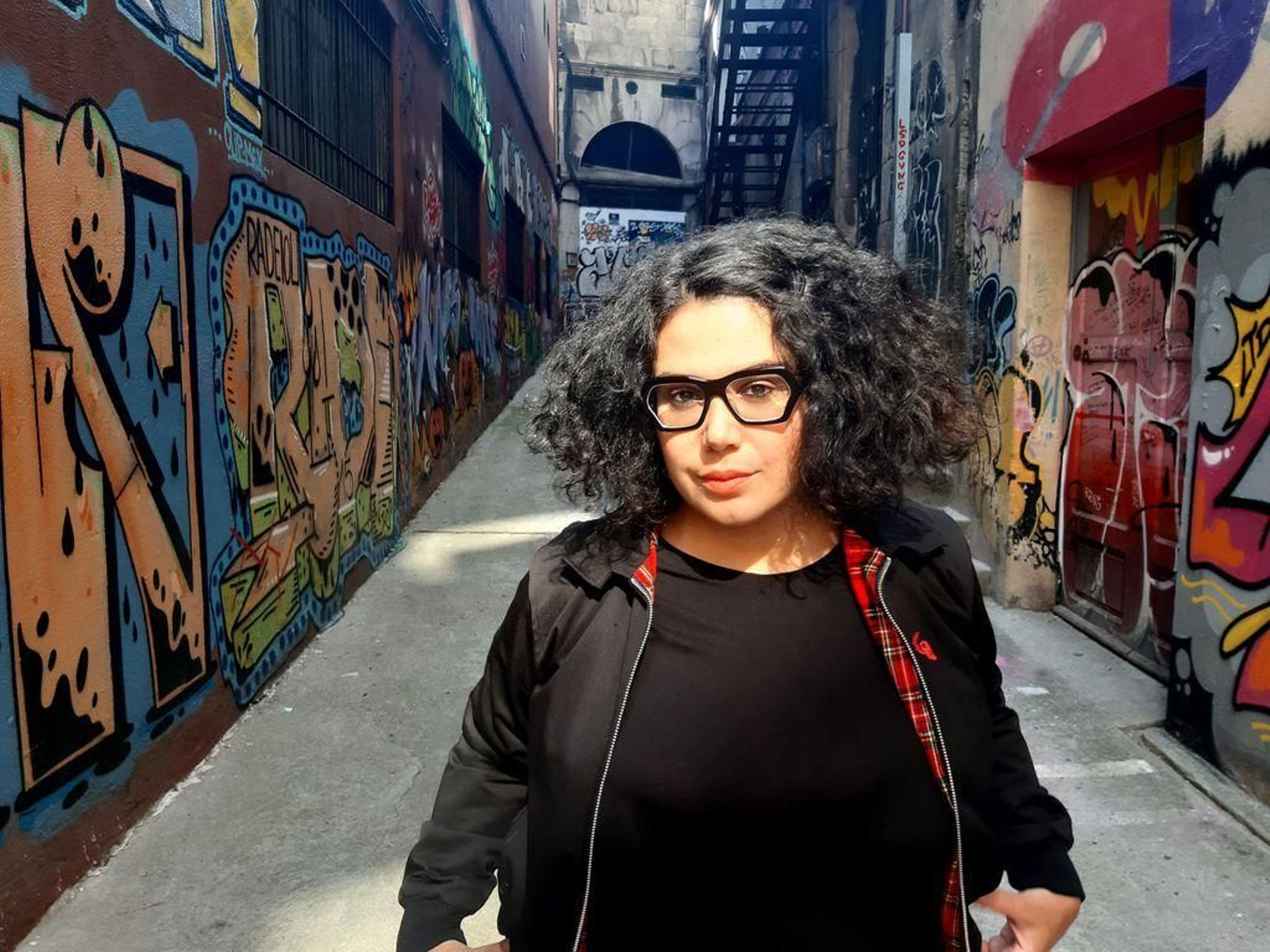 Oriana Méndez compaxina a poesía co seu labor de concelleira en Vigo.