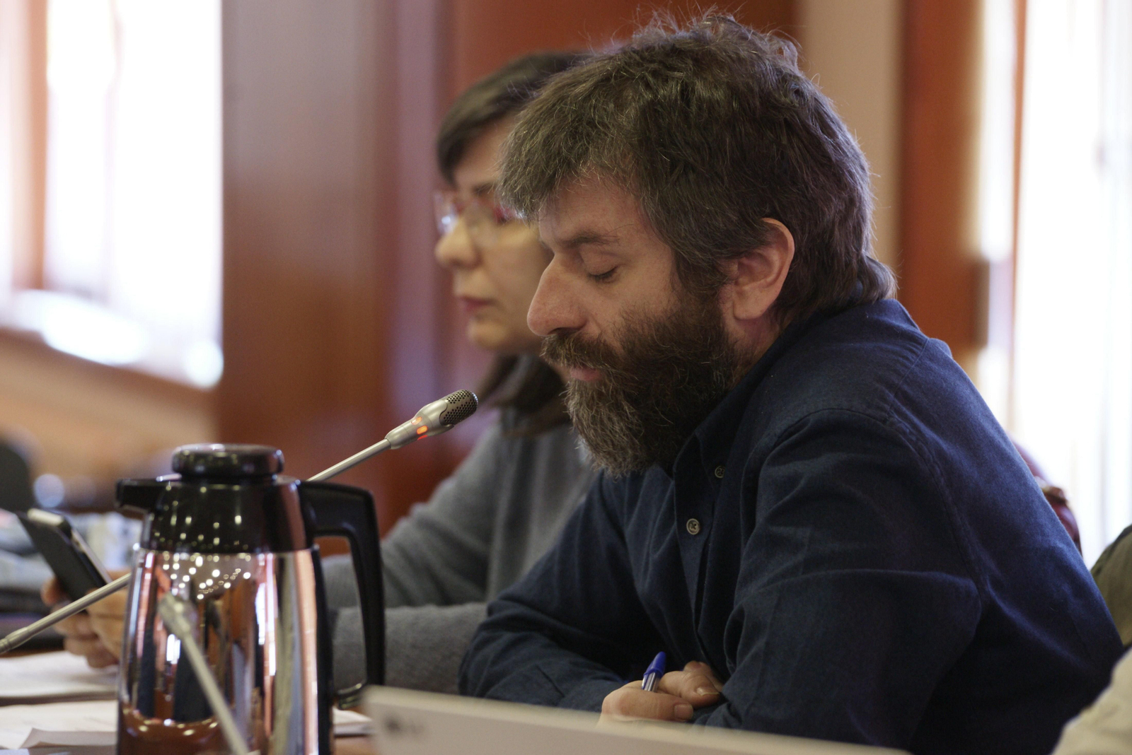 Xosé Luis Jácome, de Marea, presentó la propuesta que se aprobó.