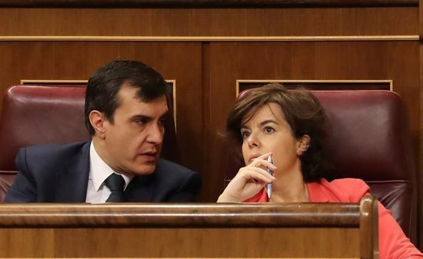 José Luis Ayllón y Soraya Sáenz de Santamaria