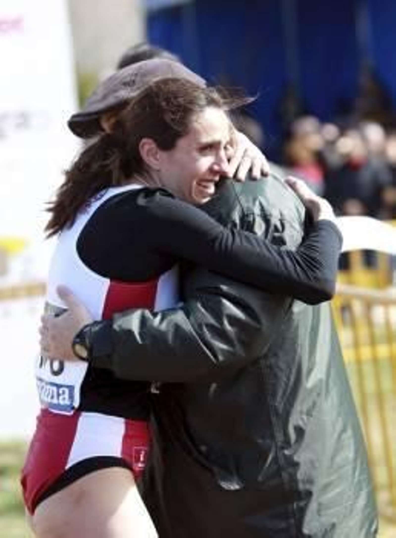Nuria Fernández, la actual campeona de Europa de 1.500, celebra la victoria.? (Foto: ABEL ALONSO)