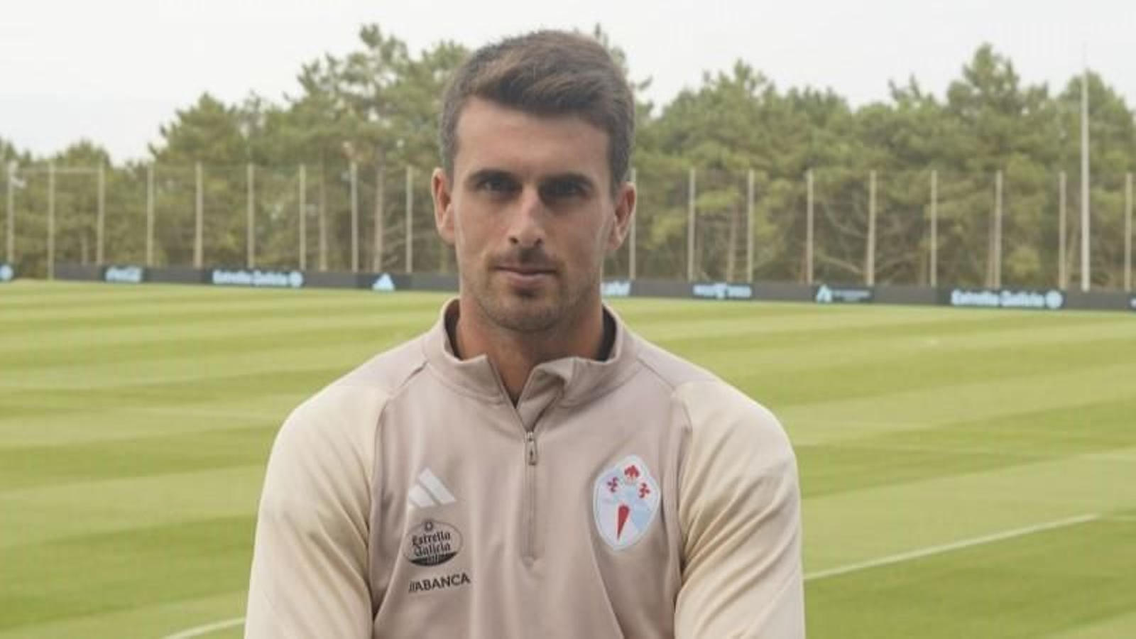 El canterano Iván Villar es el actual portero titular del Celta y acaba contrato esta temporada.