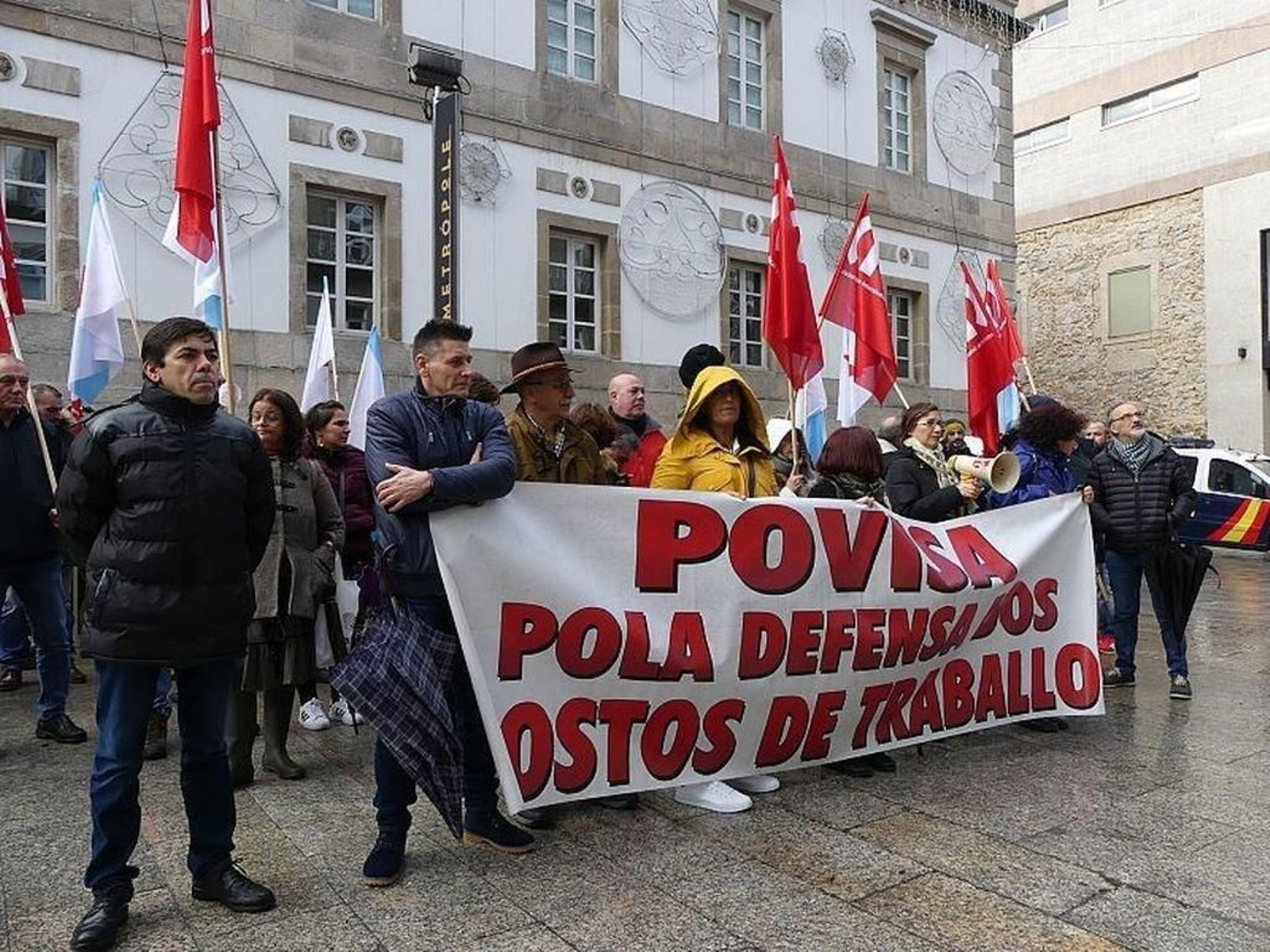 Los trabajadores de Povisa en una concentración en diciembre con la amenaza del concurso de acreedores.