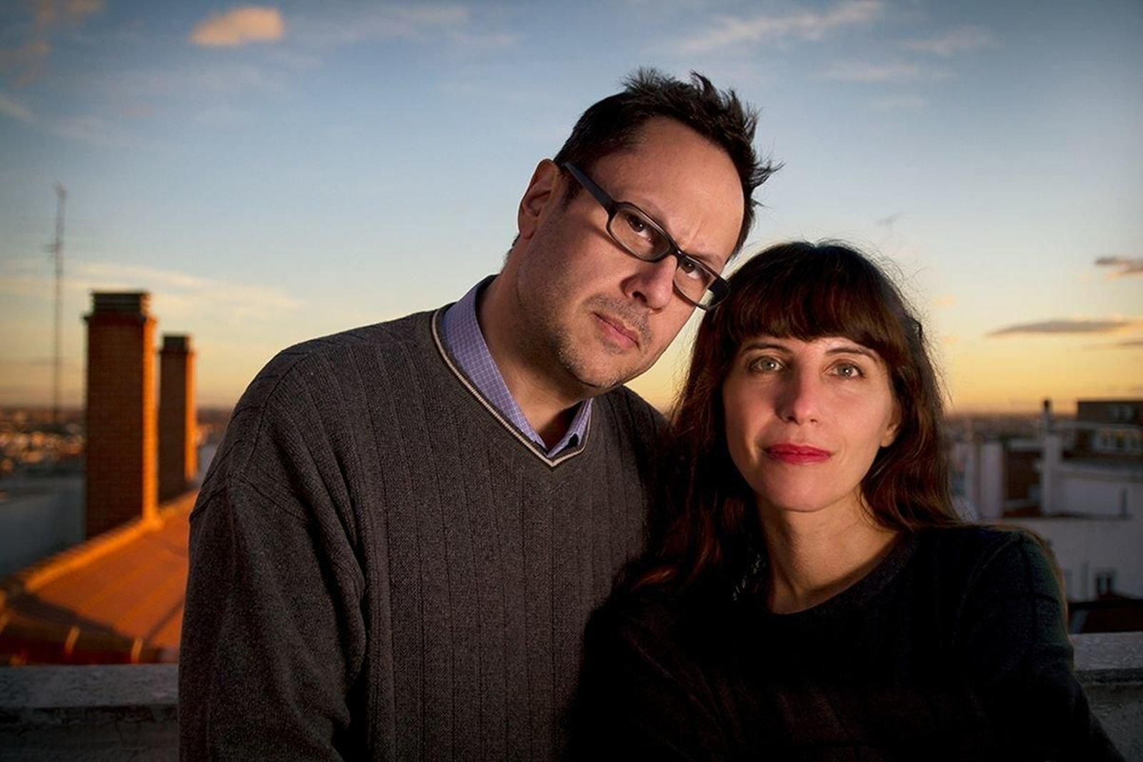 Jose Gil y Goretti Irisarri, autores de “El enjambre”, sobre el ‘Vigo nazi’.