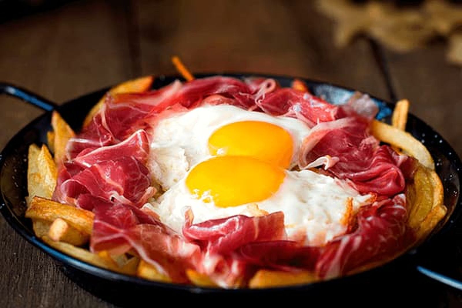 huevos-rotos-con-jamon