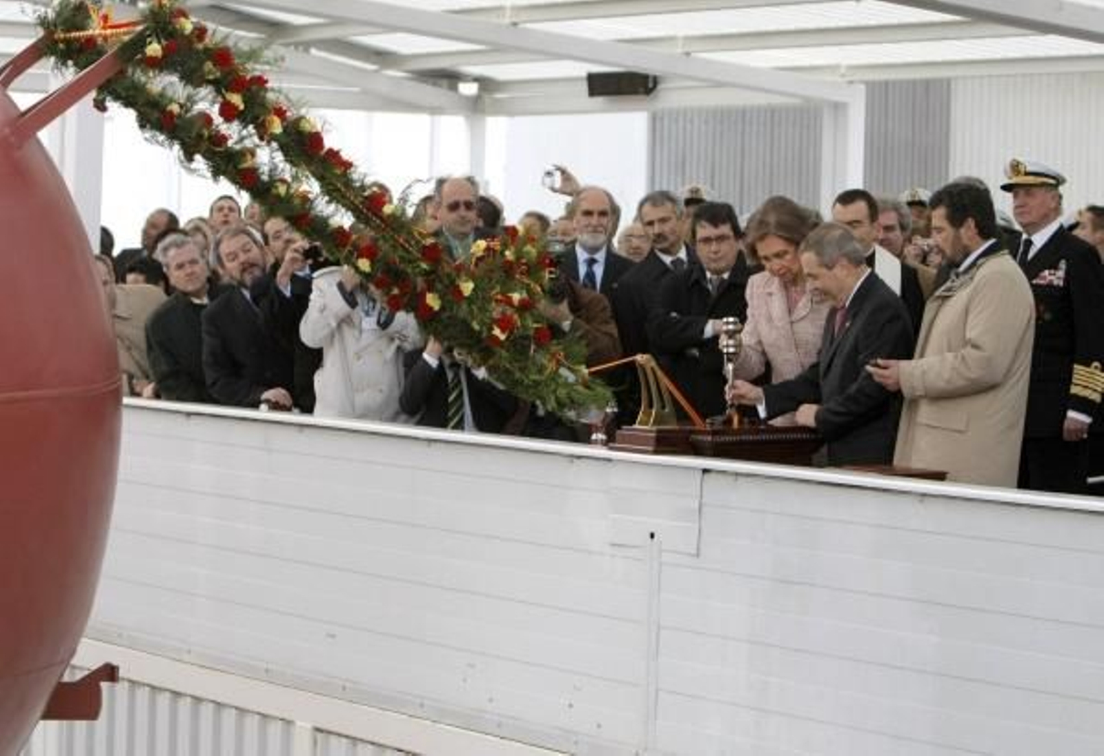 Los Reyes y los Príncipes de Asturias durante la botadura.