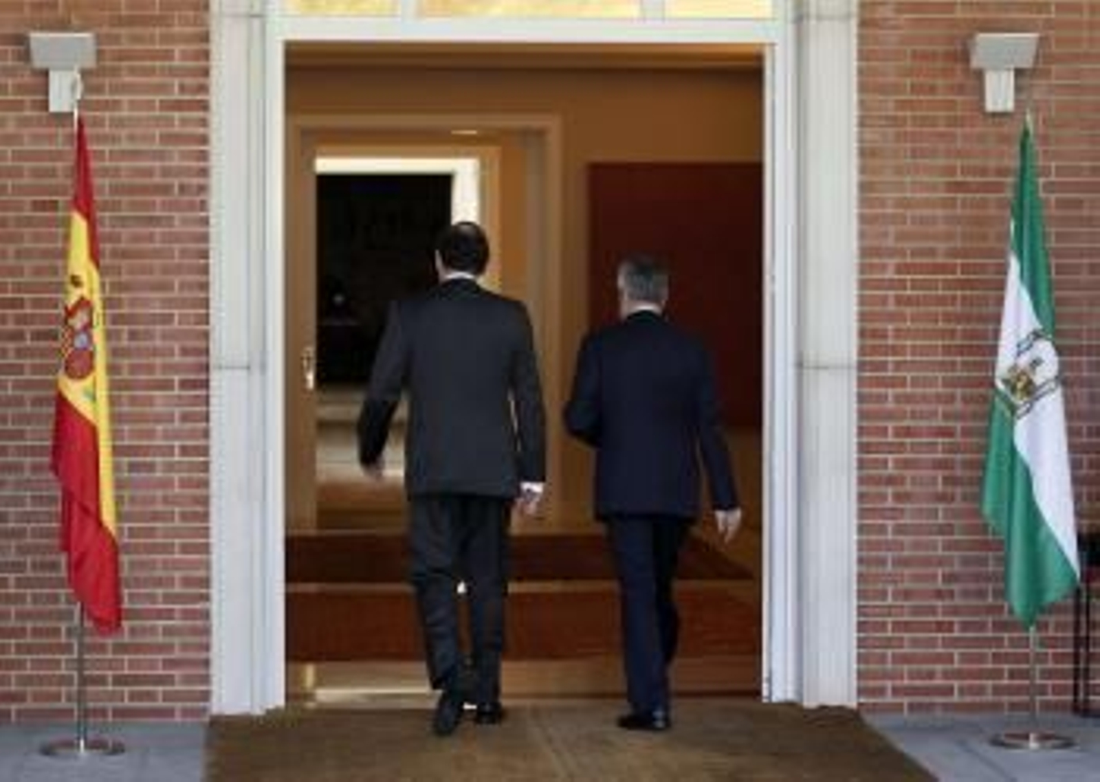 Arranca la reunión entre Griñán y Rajoy en el Palacio de La Moncloa