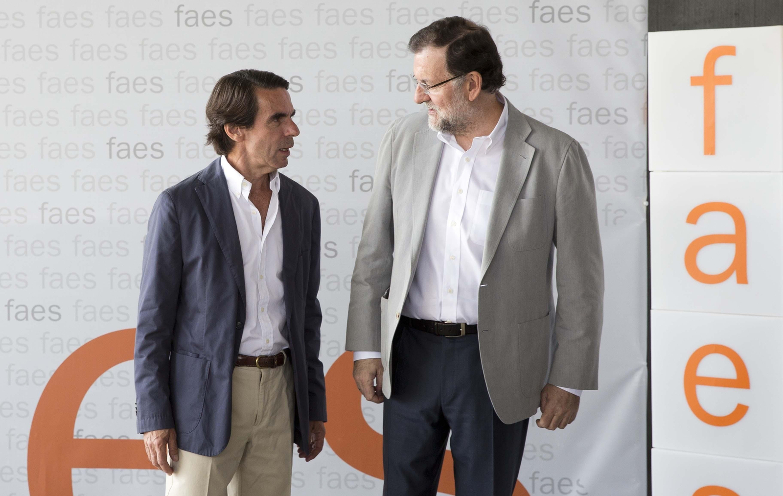 Los expresidentes Aznar y Rajoy declararán como testigos en el juicio por la presunta la caja 'b' del PP // Europapress