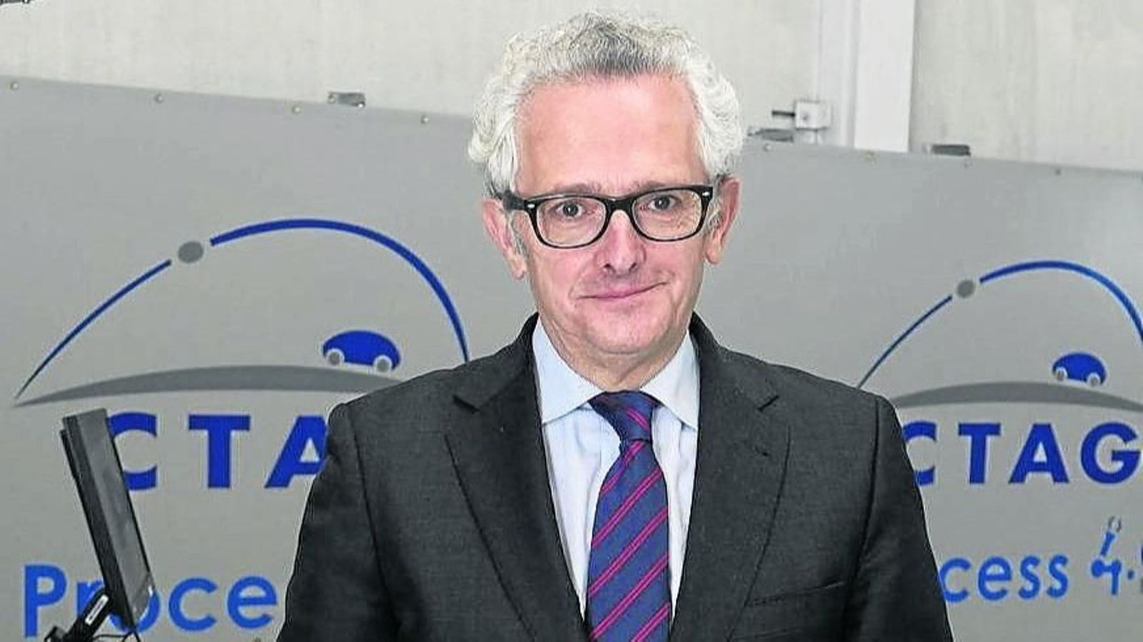 Luis Moreno en las instalaciones de CTAG en Porriño.