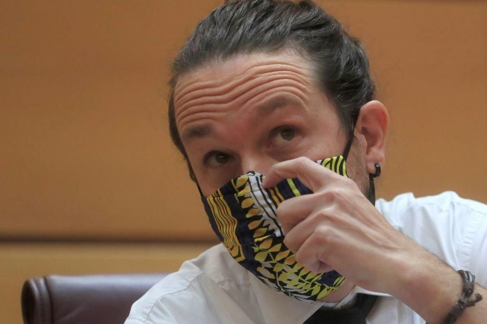 Pablo Iglesias, cada día más nervioso, con la mascarilla el pasado el pasado jueves en el Senado.