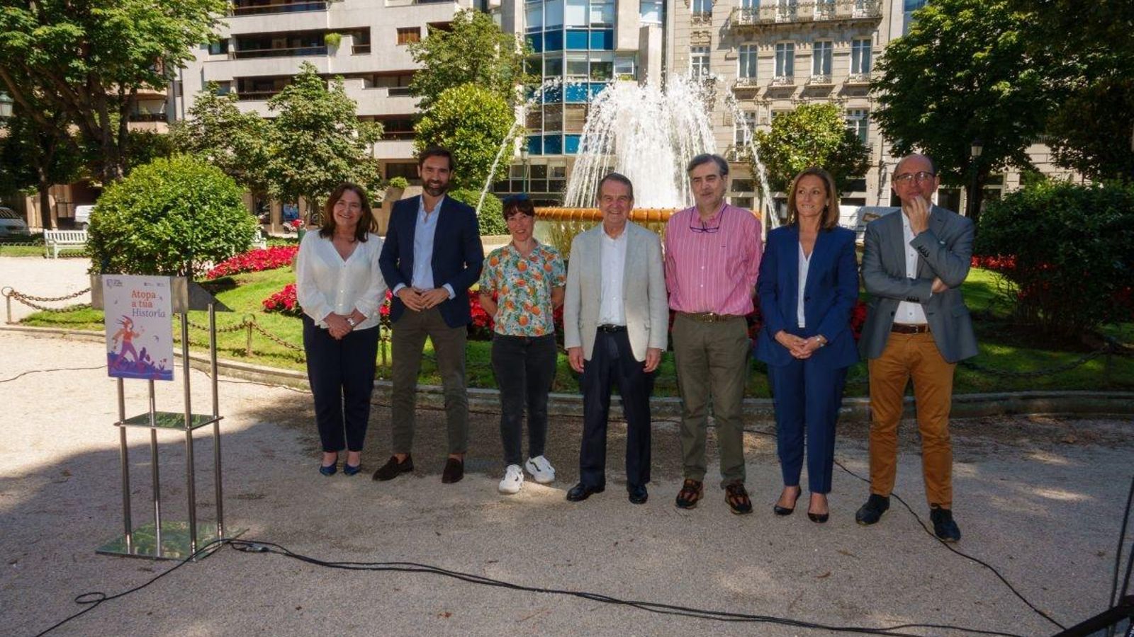 Ana Ortiz; Gorka Gómez, María Lado, Abel Caballero, Antón Patiño, Luisa Sánchez y Anxo Lorenzo.
