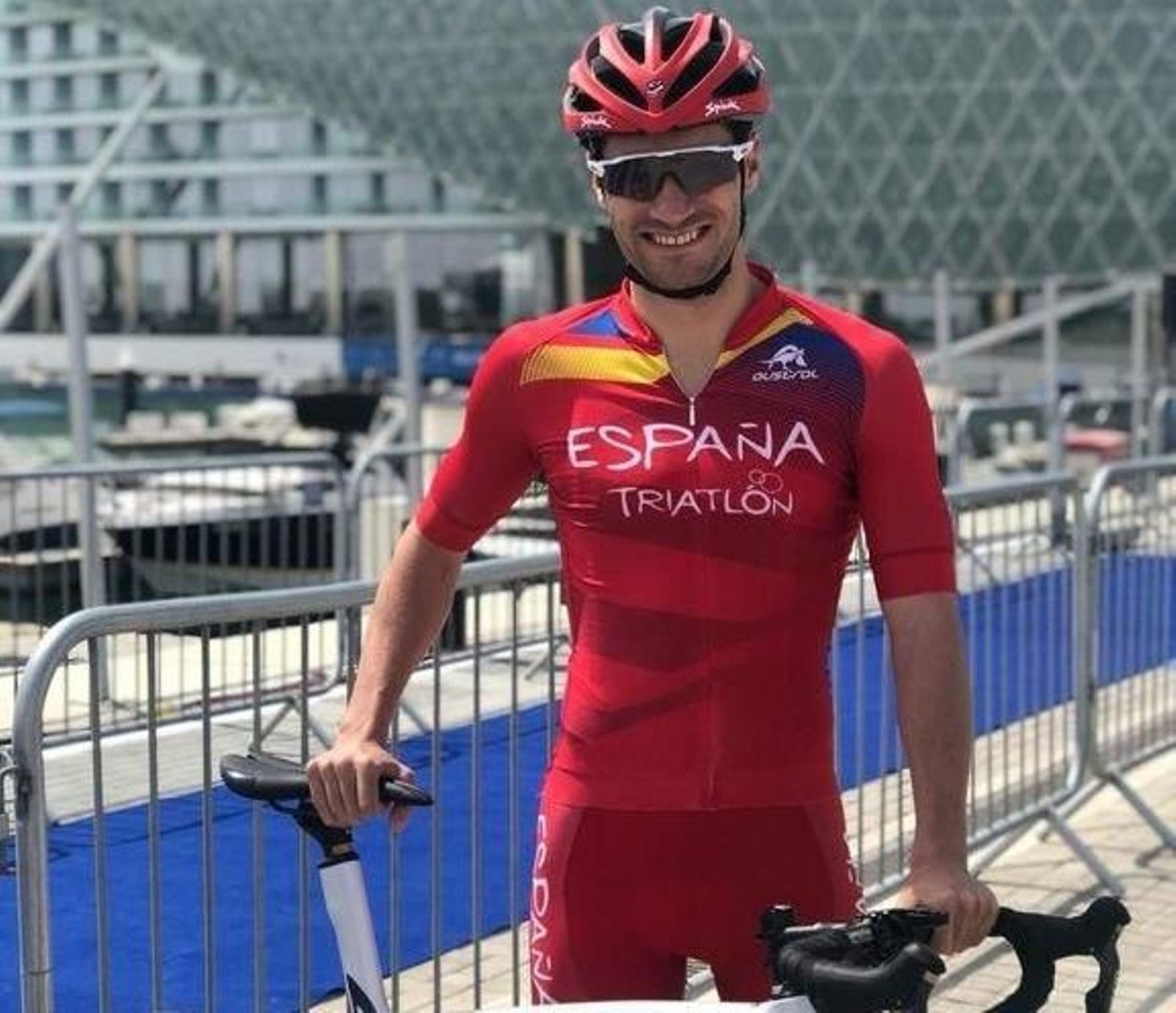 Antonio Serrat acude a la prueba del Mundial en Montreal.