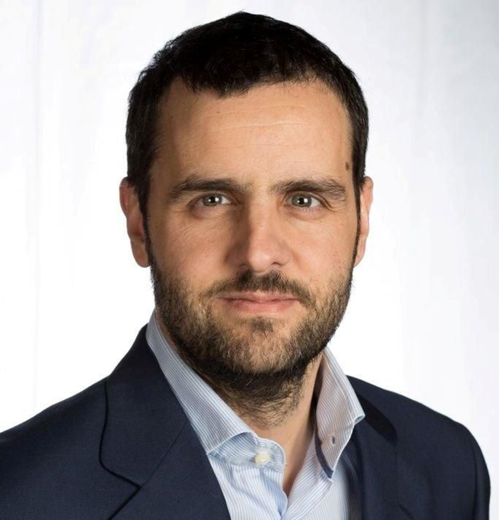 Manuel González, de familia circense, es el productor de “Cabaret maldito”.