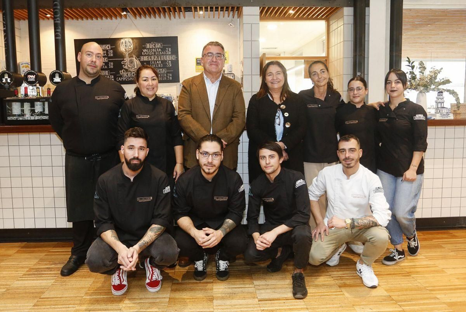 La delegada de la Xunta en Vigo, Ana Ortiz, visitó ayer La Juliana, uno de los locales beneficiados.